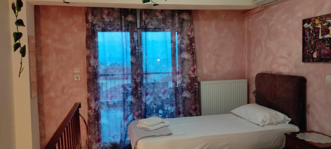 Phyllis Maisonettes Kallithea  外观 照片